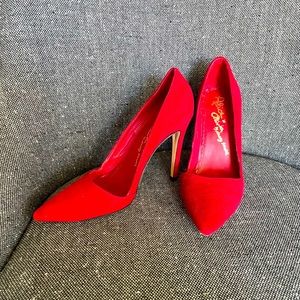 Alice & Olivia red heels size 6.5